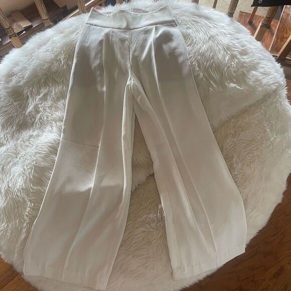 White slack pants - Picture 2 of 6